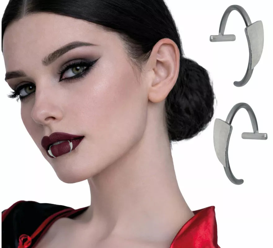 Translation missing: pt-PT.2 Piercings Colmillo de Metal