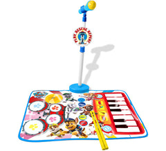Tapete de bateria e piano da Patrulha Canina com microfone de pedestal e baquetas.