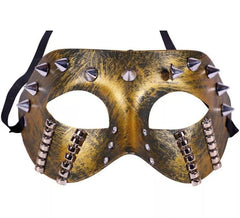 Máscara de steampunk com espetos