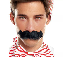 Grande bigode preto espesso