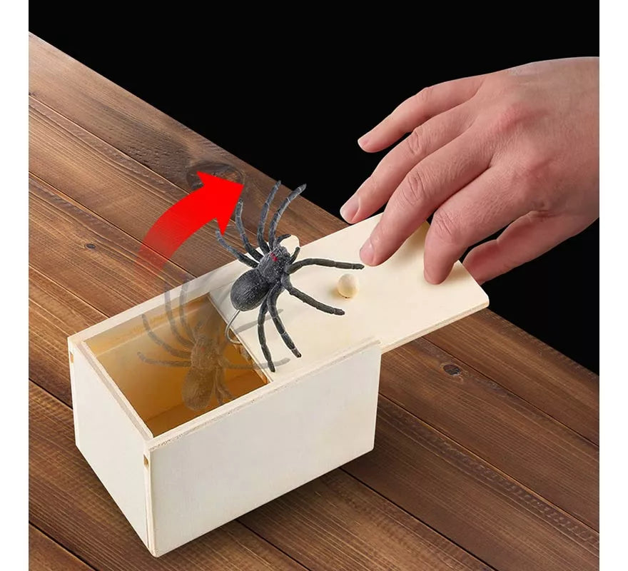 Translation missing: pt-PT.Caja de Madera con Araña de Broma