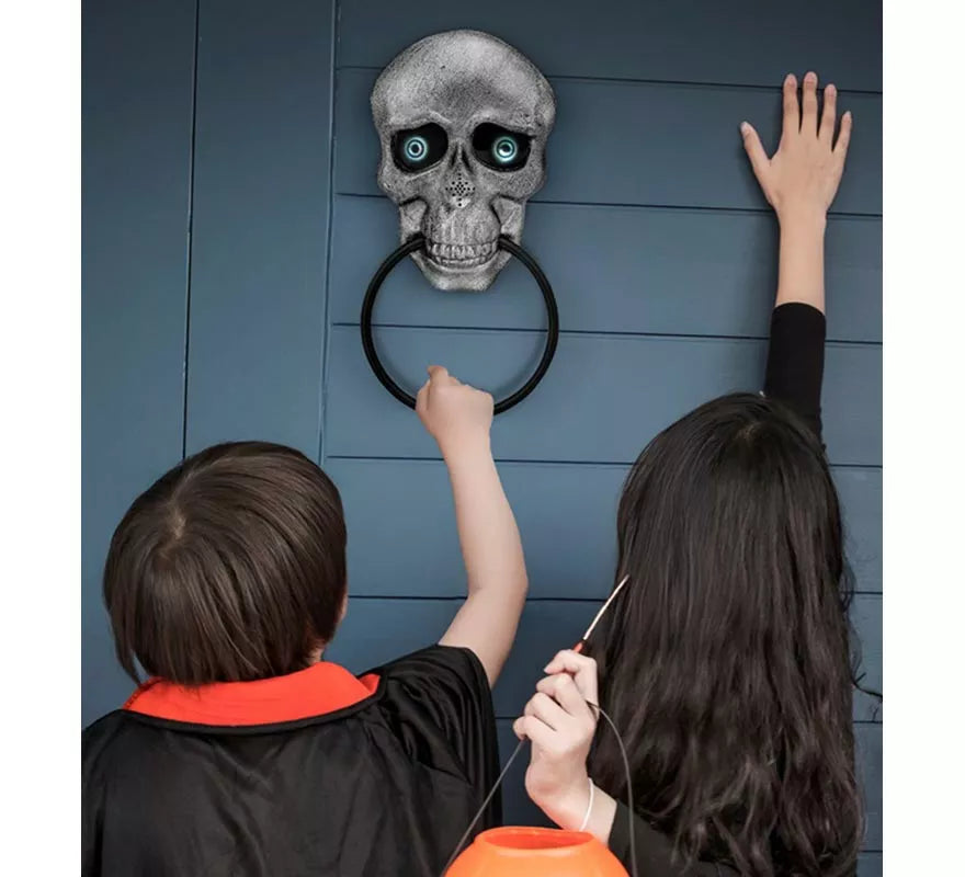 Translation missing: pt-PT.Calavera para Puerta con Ojos Animados y Voz Espeluznante