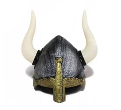 Capacete Viking envelhecido com chifres