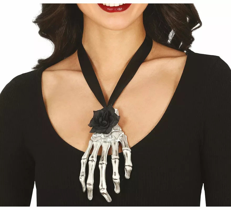 Translation missing: pt-PT.Collar con Cinta y Mano Esqueleto Grande