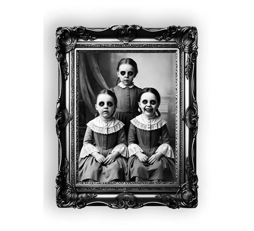 Cuadro Adhesivo de Terror Niñas de 58x45 cm