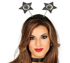 Tiara prateada de passagem de ano
