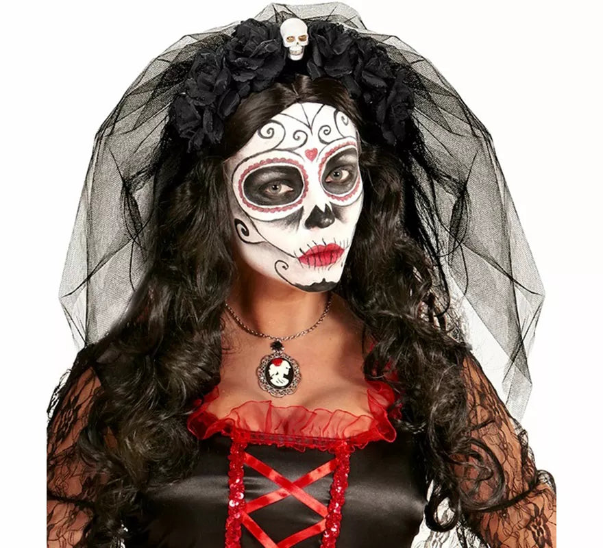 Translation missing: pt-PT.Diadema Gótica con 6 Rosas negras con Calavera y Velo