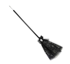 Vassoura de bruxa teia de aranha com tule de 90 cm