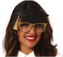 Óculos de estudante com mortarboard