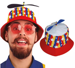 Chapéu multicolorido com hélice