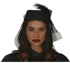Boné e véu da viúva negra