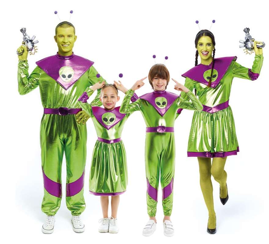 Translation missing: pt-PT.Grupo de extraterrestres verdes
