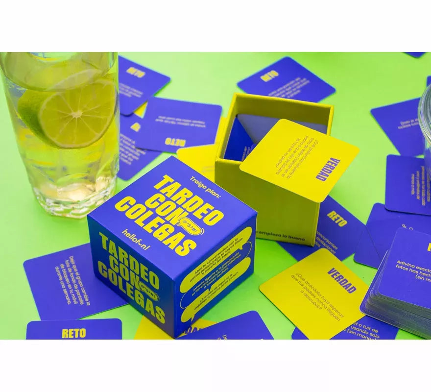 Translation missing: pt-PT.Juego de Mesa Tardeo Con Colegas