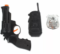 Kit policial: rádio comunicador, distintivo e pistola de plástico.