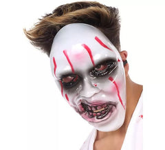 Máscara de zumbi com sangue