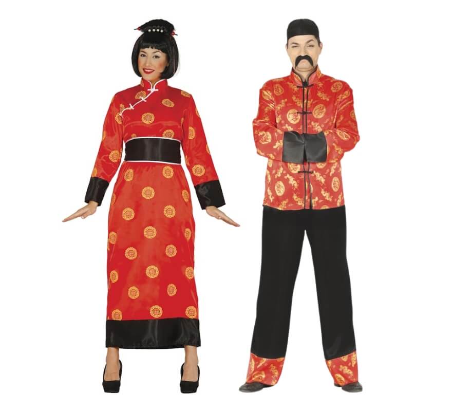 Casal de chineses de vermelho