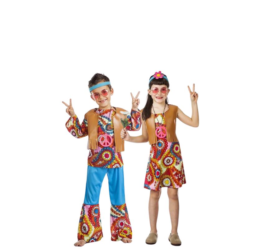 Casal de hippies com colete de criança