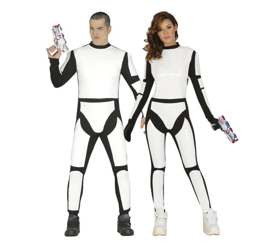 Casal de soldados galácticos