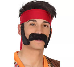 Costeletas e bigode hippie