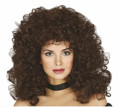Peruca de cabelo castanho encaracolado