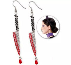 Brincos de facas sangrentas com strass