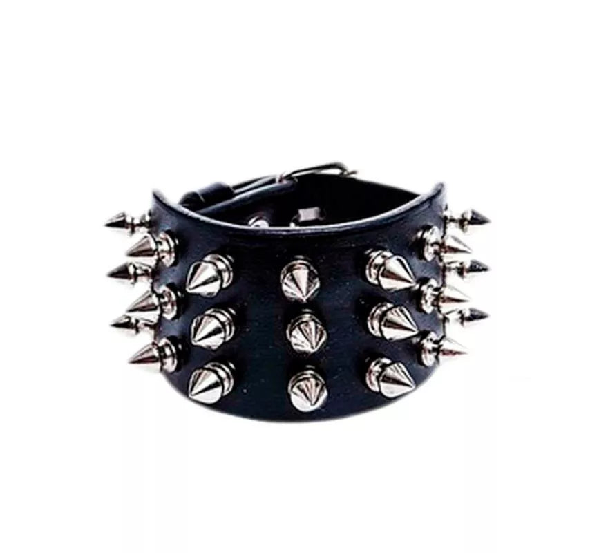 Translation missing: pt-PT.Pulsera Punky negra con 3 filas de púas plateadas