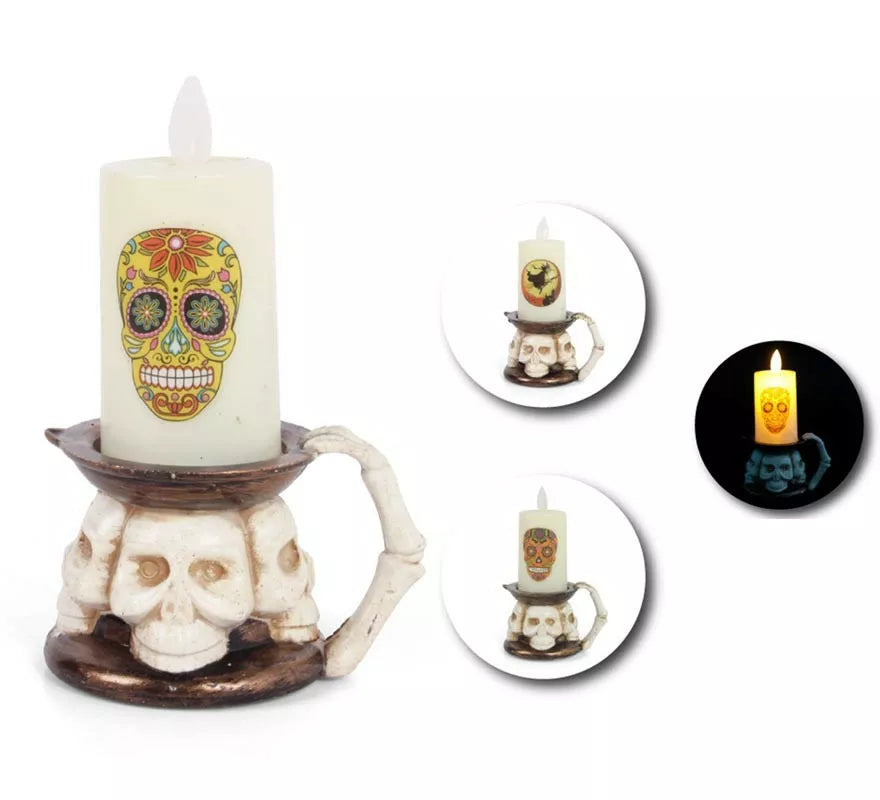 Translation missing: pt-PT.Vela Halloween con base Calavera en modelos surtidos con luz de 9,3x14,3 cm
